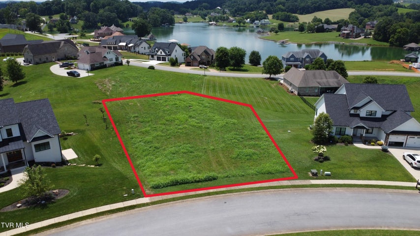 1st photo of 118 Cardinal Point