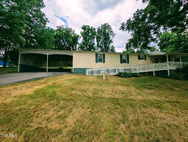 1st photo of 222 Warren Drive