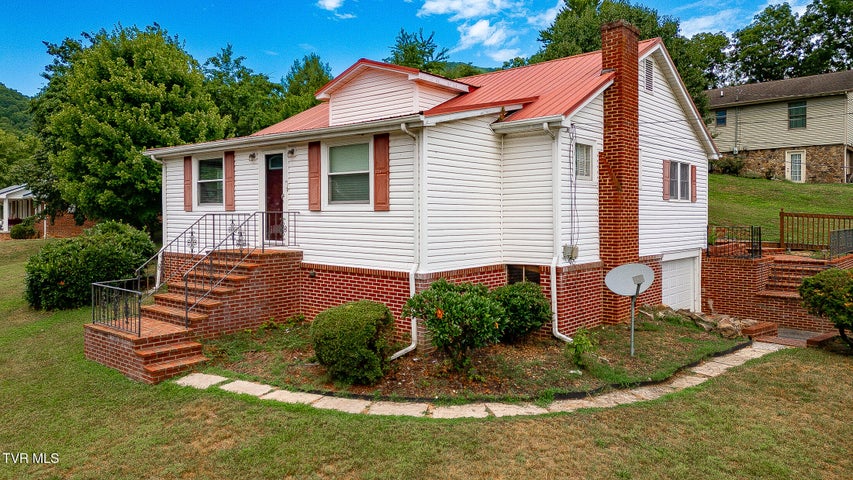 1st photo of 151 Ventor Drive