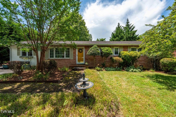 1st photo of 2309 Nave Drive