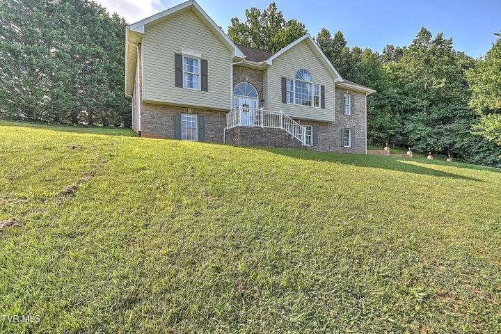 1st photo of 422 Droke Lane