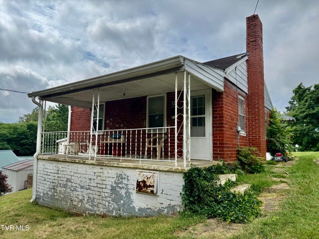 1st photo of 121 Mull Street
