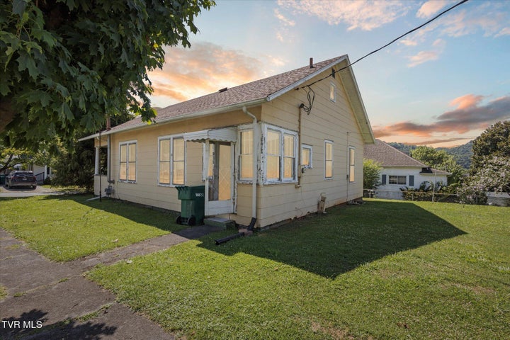 1st photo of 335 Catawba Street