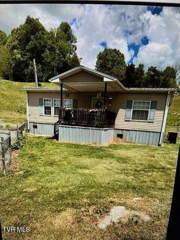 1st photo of 402 Beeline Road