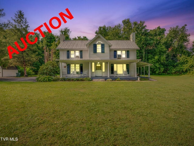 1st photo of 700 Riverside Drive