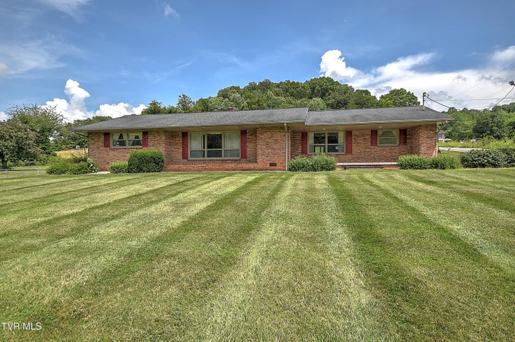 1st photo of 106 Davis Road