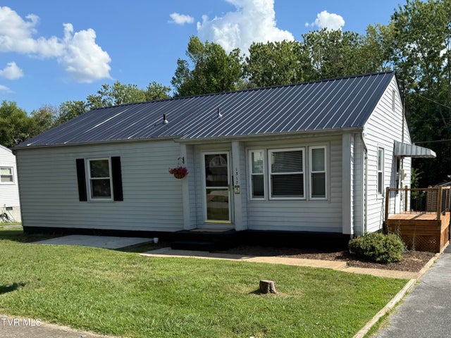 1st photo of 1317 Garden Drive