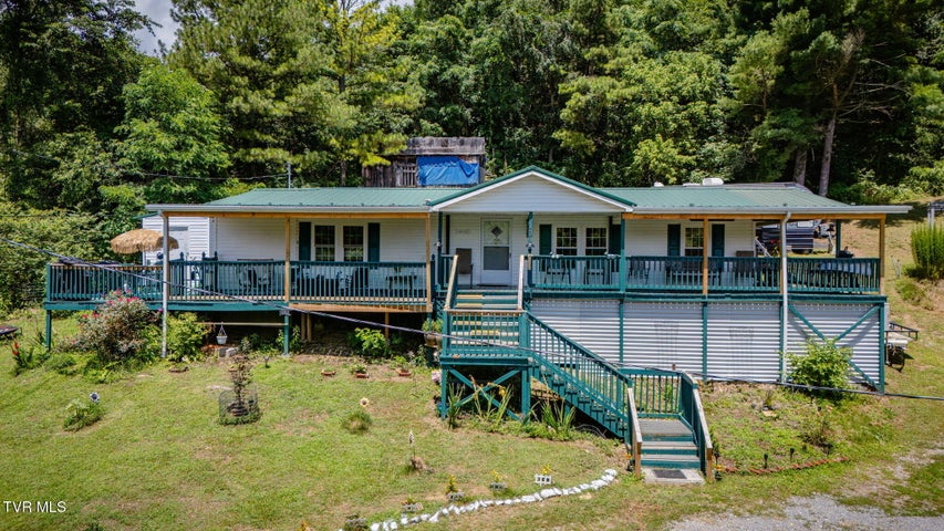 1st photo of 107 Lesters Lane