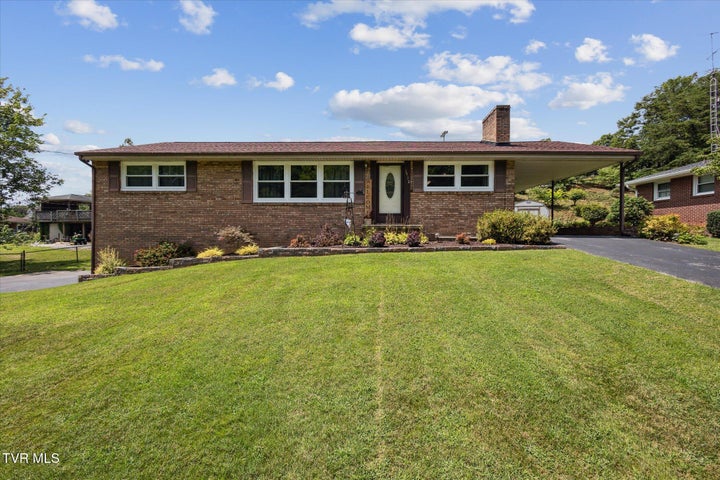 1st photo of 1712 Green Valley Drive