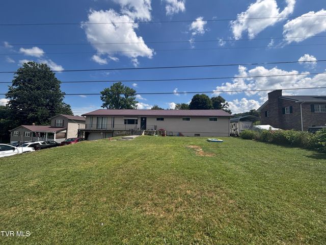 1st photo of 6002 Mew Road