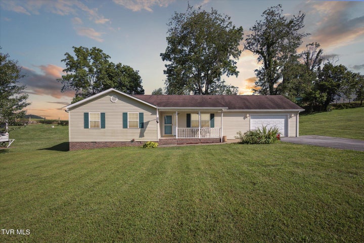 1st photo of 26252 Beech Circle