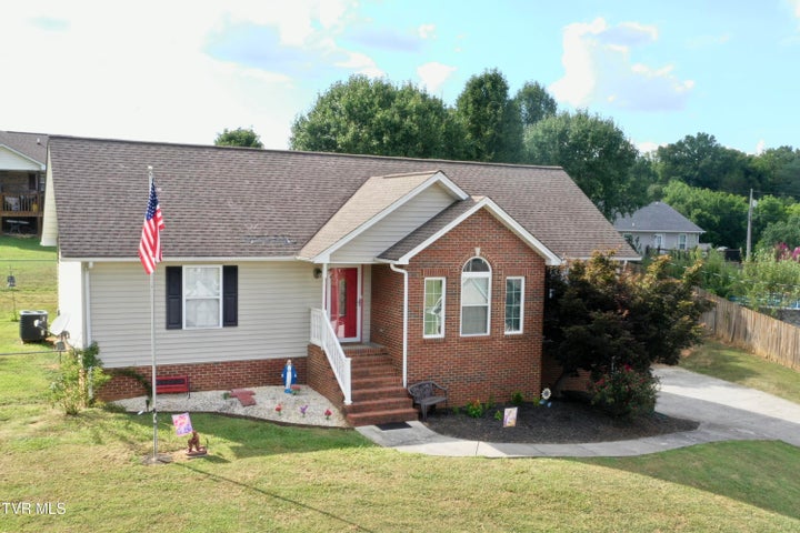 1st photo of 228 Dumplin Valley Road