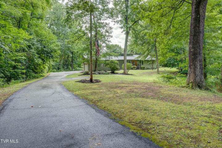 1st photo of 115 Shadyrest Drive