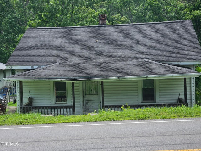 1st photo of 814 Park Avenue