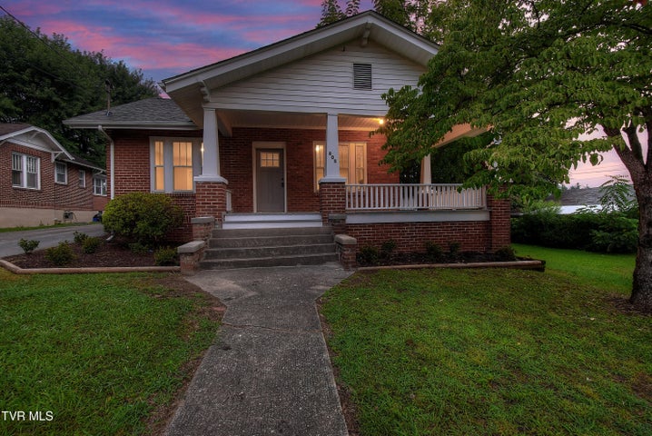 1st photo of 405 Watauga Avenue Avenue