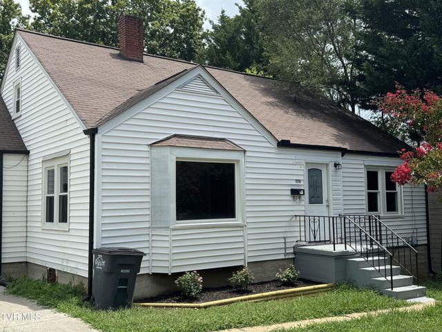 1st photo of 521 Elmwood Avenue