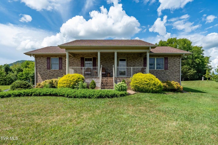 1st photo of 214 Stewart Hills Drive