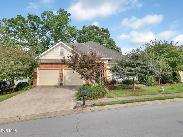 1st photo of 1919 Waters Edge Drive