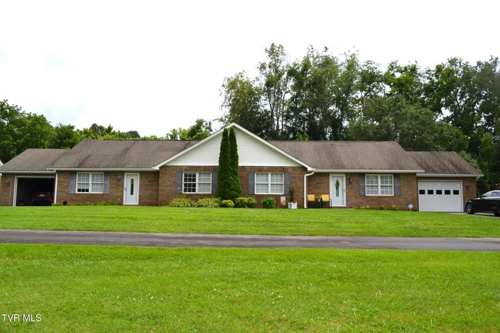 1st photo of 623 Wyndale Rd