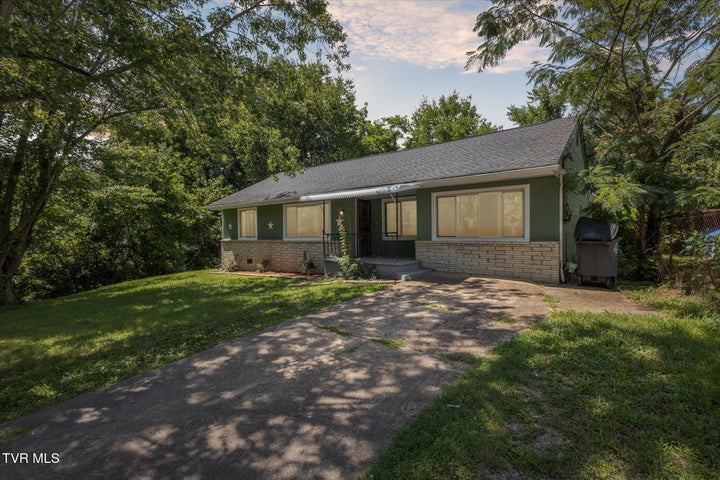 1st photo of 2104 Millye Street