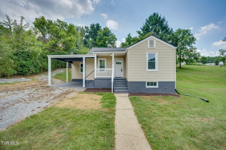 1st photo of 808 Edison Street