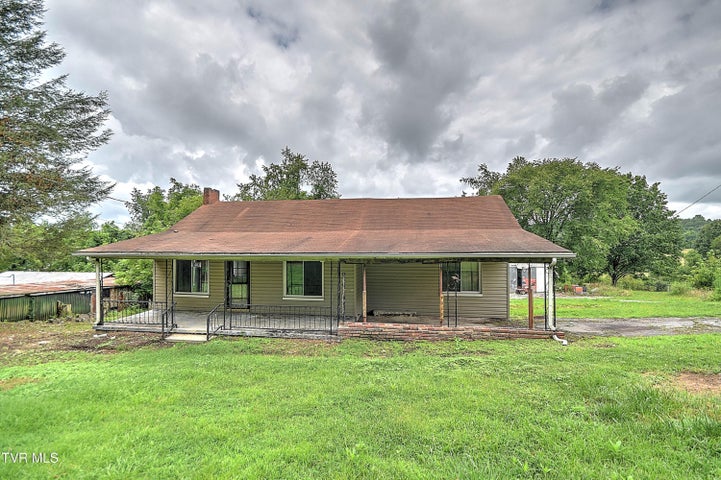 1st photo of 1403 Bristol Caverns Highway