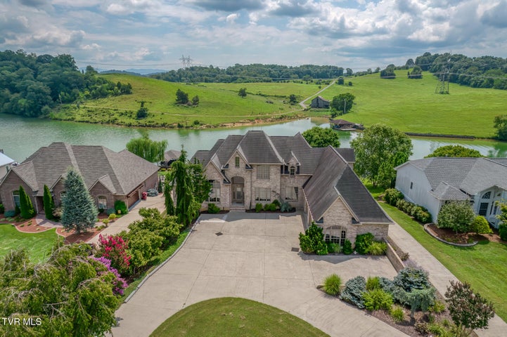 1st photo of 107 Lake Harbor Drive