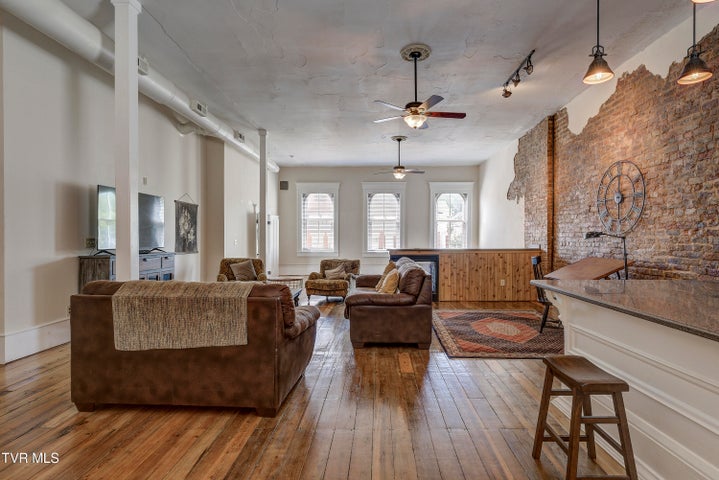 1st photo of 109 Main Street
