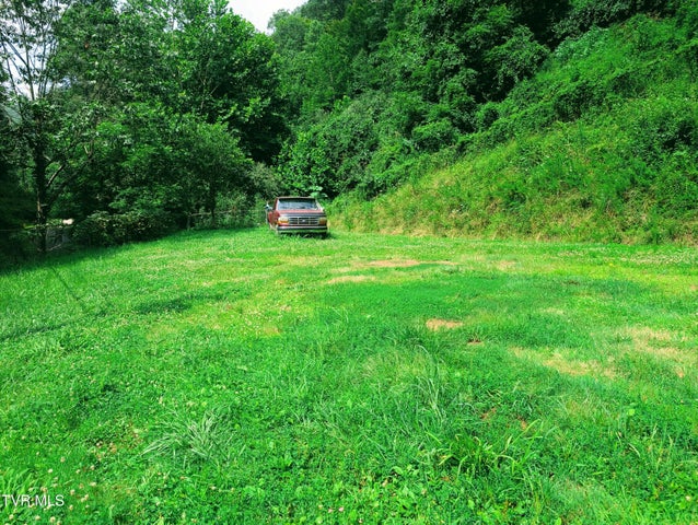 1st photo of 782 Rock Lick Road