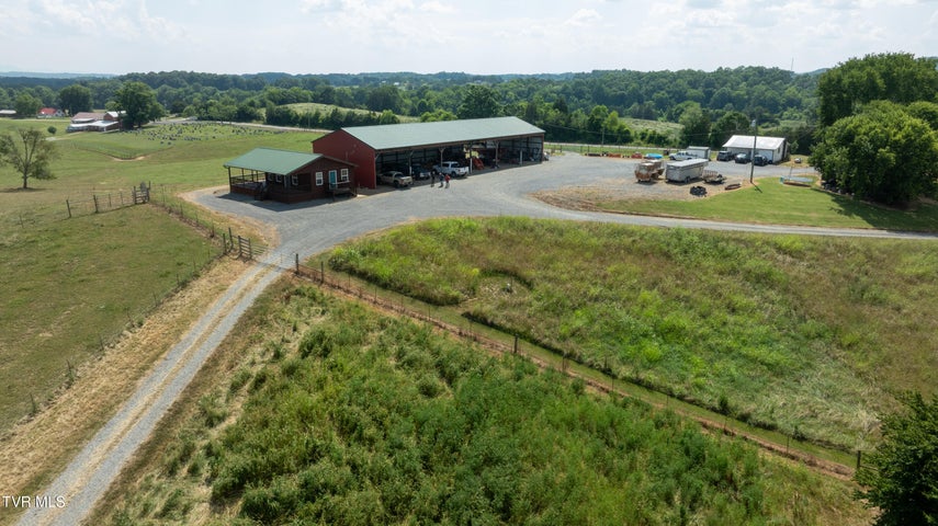 1st photo of 1550 Mount Hope Road