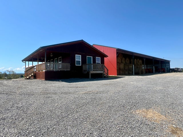 1st photo of 1550 Mount Hope Road