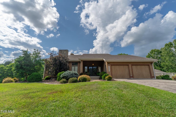 1st photo of 2225 Buena Vista Road