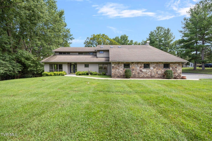 1st photo of 218 Lake Meadow Drive