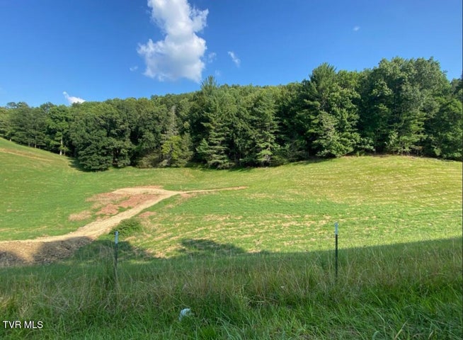 1st photo of 203 Whispering Pines Road