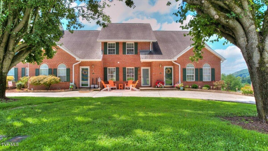 1st photo of 122 Eagle View Private Drive
