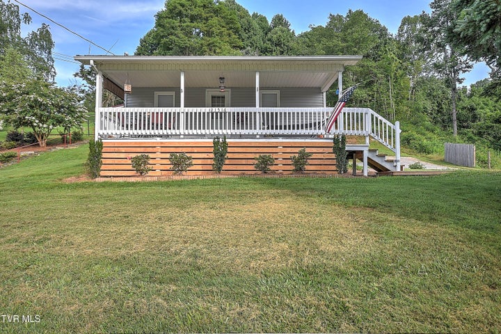 1st photo of 21516 Benhams Road