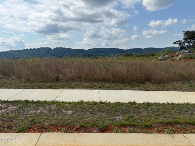 1st photo of Lot 17 Glaze Farm Way