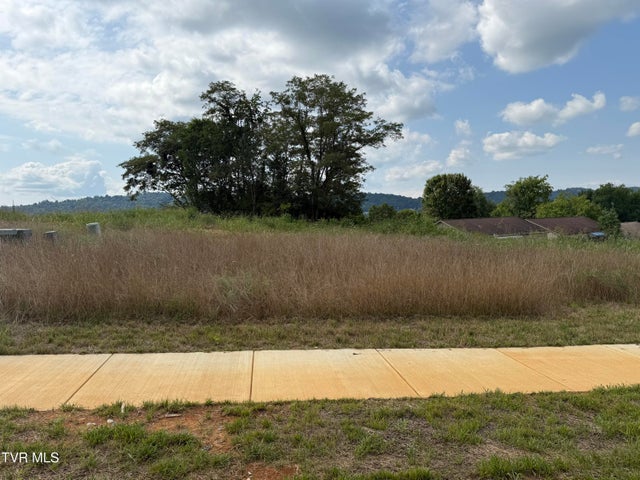 1st photo of Lot 20 Glaze Farm Way