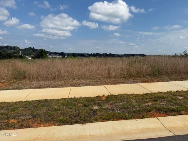 1st photo of Lot 27 Glaze Farm Way