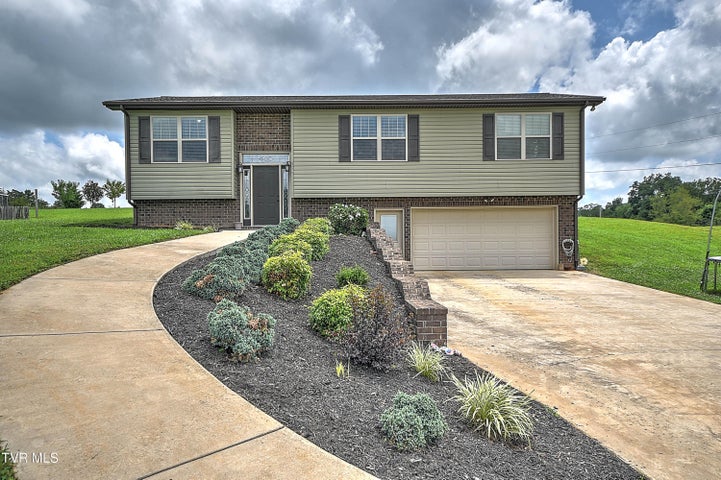 1st photo of 114 Choctaw Drive
