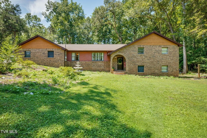 1st photo of 226 Castaway Drive