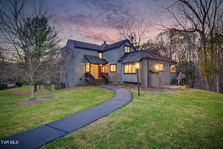 1st photo of 137 Columbine Road