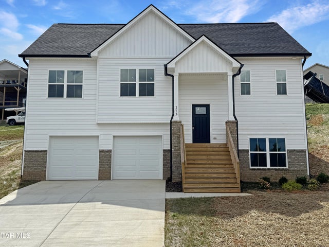 1st photo of 173 Lorena Lane