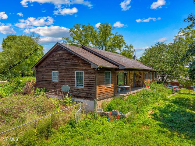 1st photo of 155 Obrien Lane