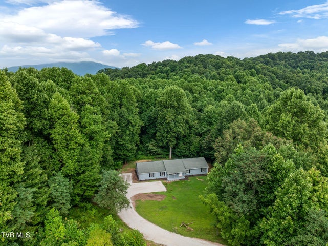 1st photo of 1523 Whispering Pines Road