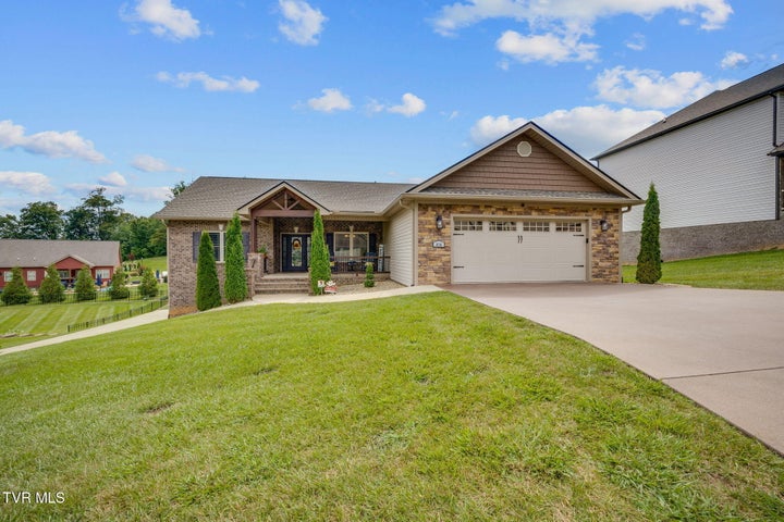1st photo of 878 Vines Farm Lane