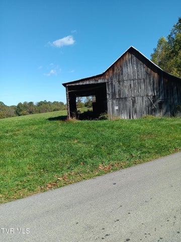 1st photo of 98 Lake Meadow Drive