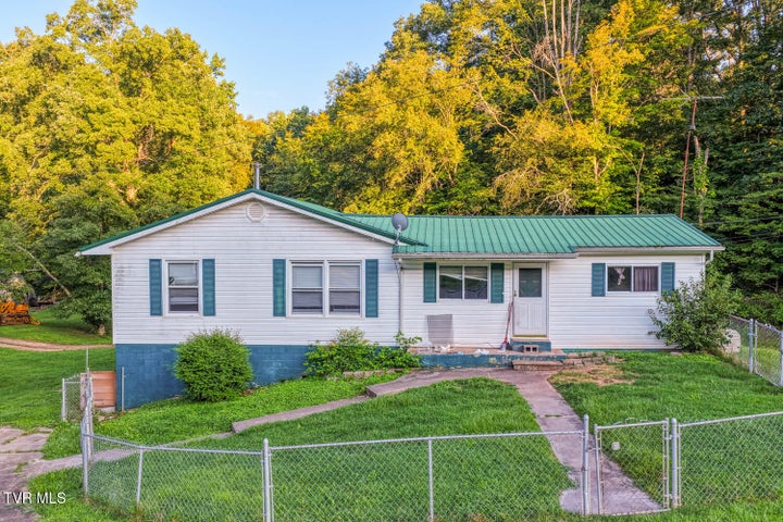 1st photo of 337 Tarpine Valley Road