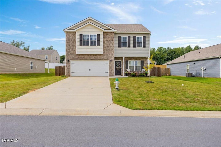 1st photo of 1472 Raccoon Lane