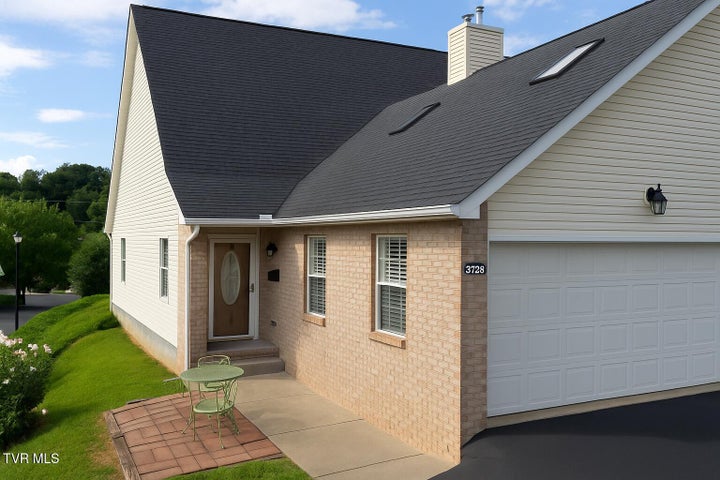 1st photo of 3728 Apple Grove Circle